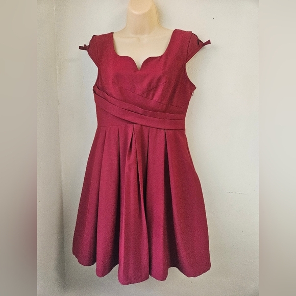Geade Dresses & Skirts - Geade/Elegant Red Dress Women's L Burgundy .
